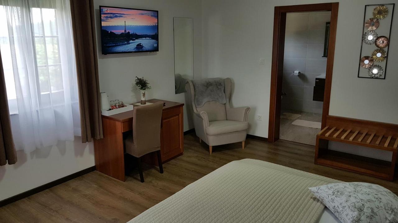 B&B Plitvice Lakes Villa Prica Plitvica selo Bagian luar foto